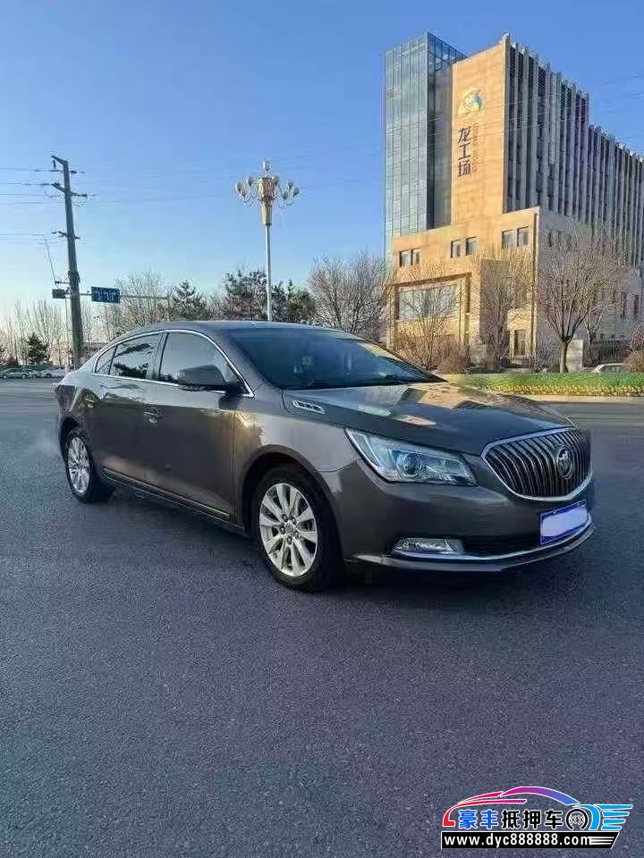 15年别克君越轿车抵押车出售