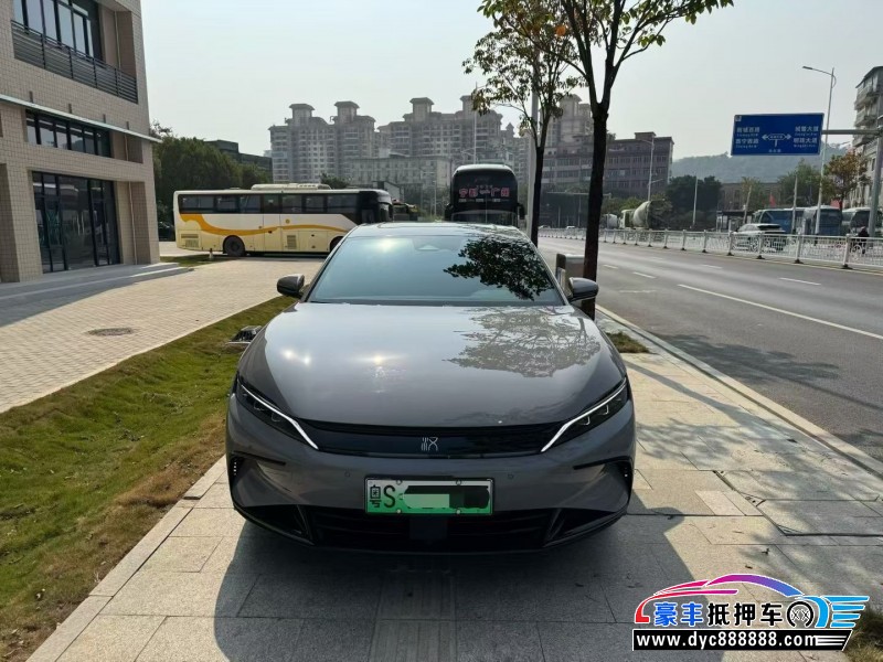 25年比亚迪汉轿车抵押车出售