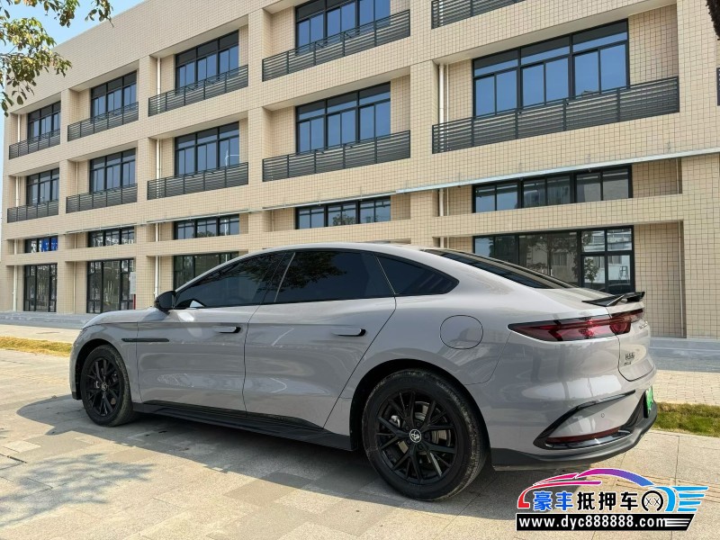 25年比亚迪汉轿车抵押车出售