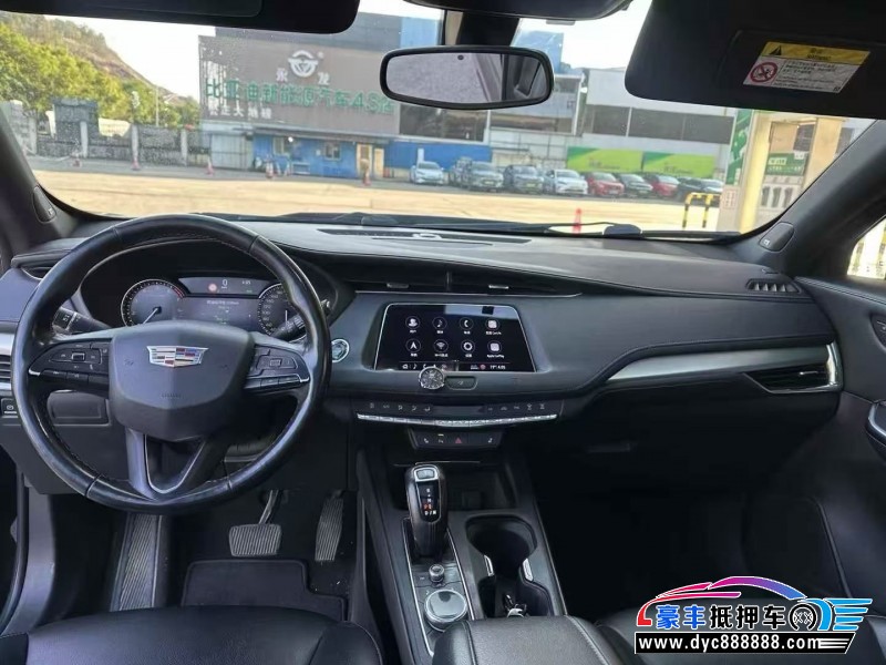 19年凯迪拉克XT4轿车抵押车出售