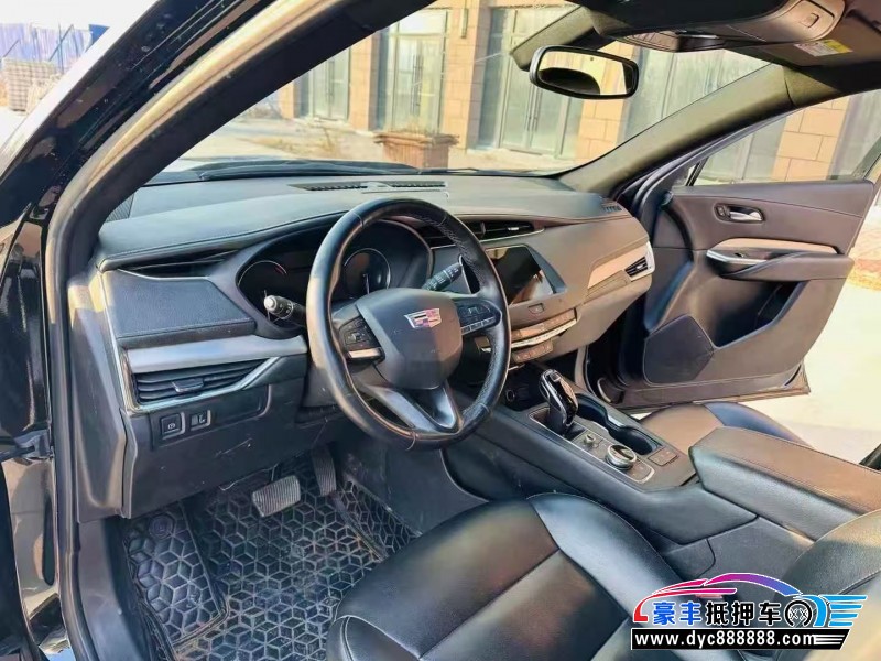 20年凯迪拉克XT4轿车抵押车出售