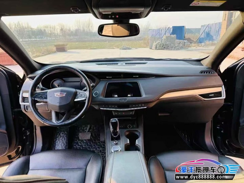 20年凯迪拉克XT4轿车抵押车出售