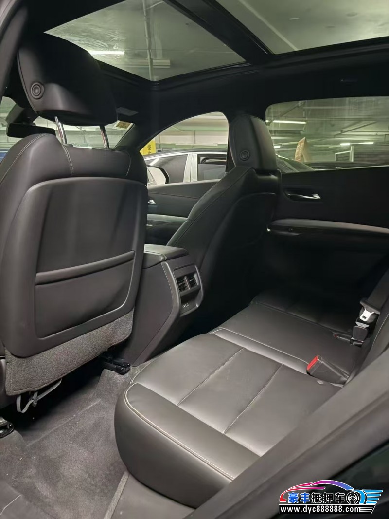 19年凯迪拉克XT4轿车抵押车出售