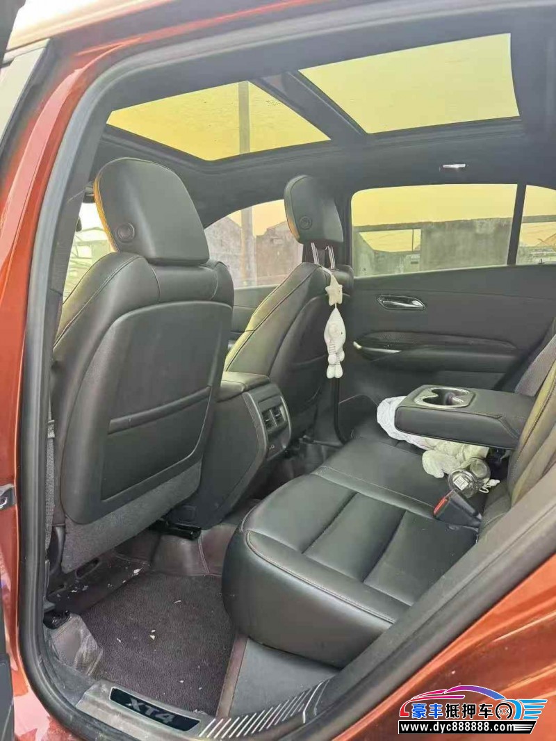 19年凯迪拉克XT4轿车抵押车出售