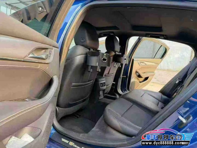 22年凯迪拉克CT5轿车抵押车出售