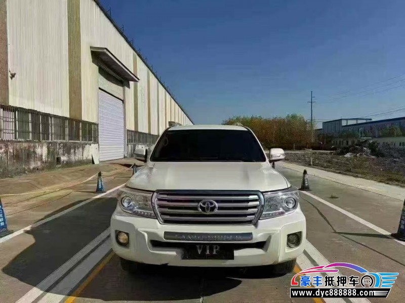 抵押车出售14年丰田兰德酷路泽（陆巡）轿车