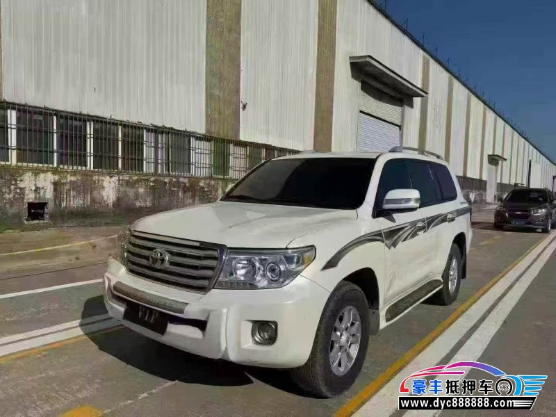 14年丰田兰德酷路泽（陆巡）轿车抵押车出售