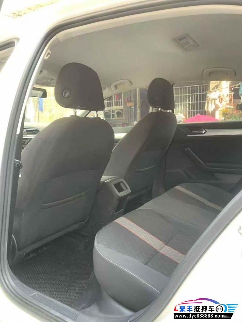 22年大众凌渡轿车抵押车出售