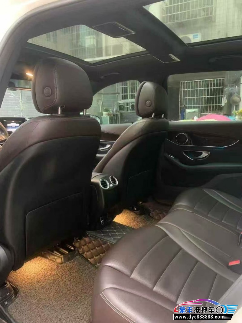 19年奔驰GLCSUV抵押车出售