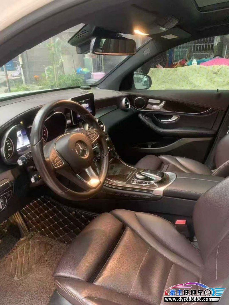 19年奔驰GLCSUV抵押车出售