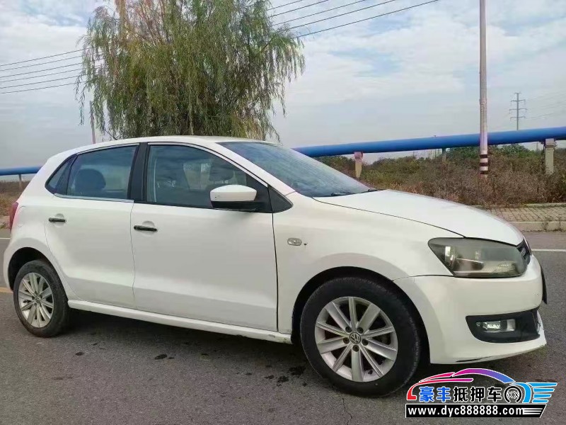 13年大众polo轿车抵押车出售