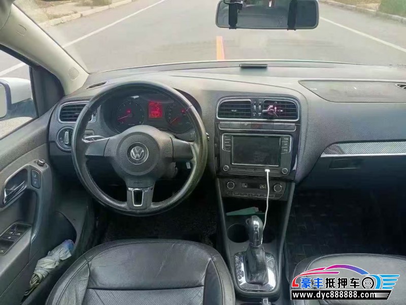 13年大众polo轿车抵押车出售
