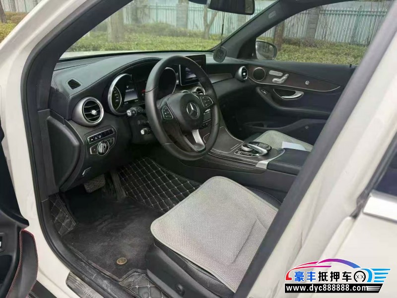 16年奔驰GLCSUV抵押车出售