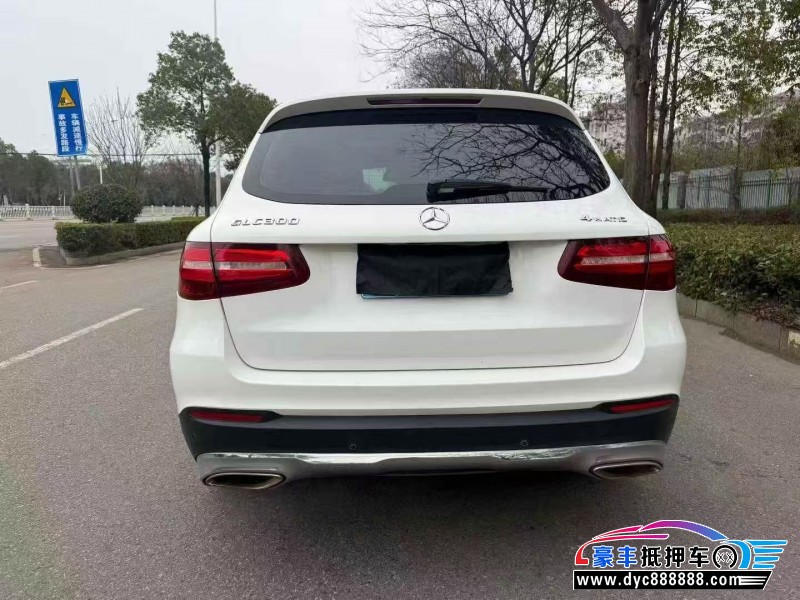 16年奔驰GLCSUV抵押车出售