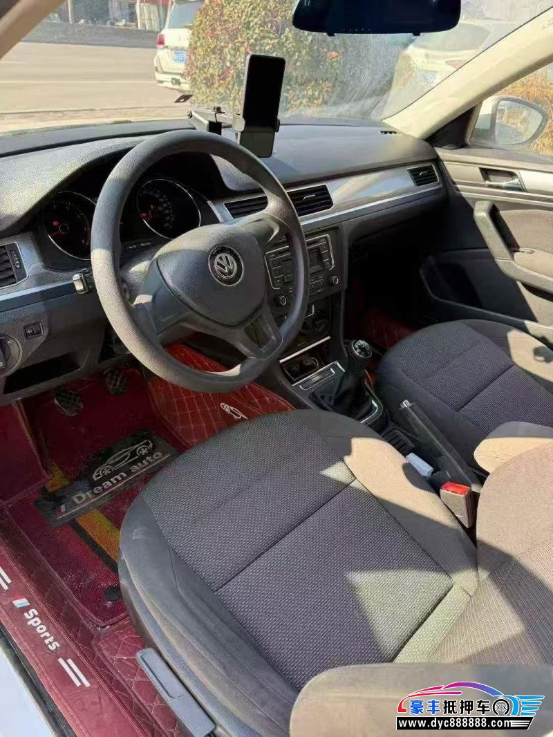 20年大众宝来轿车抵押车出售