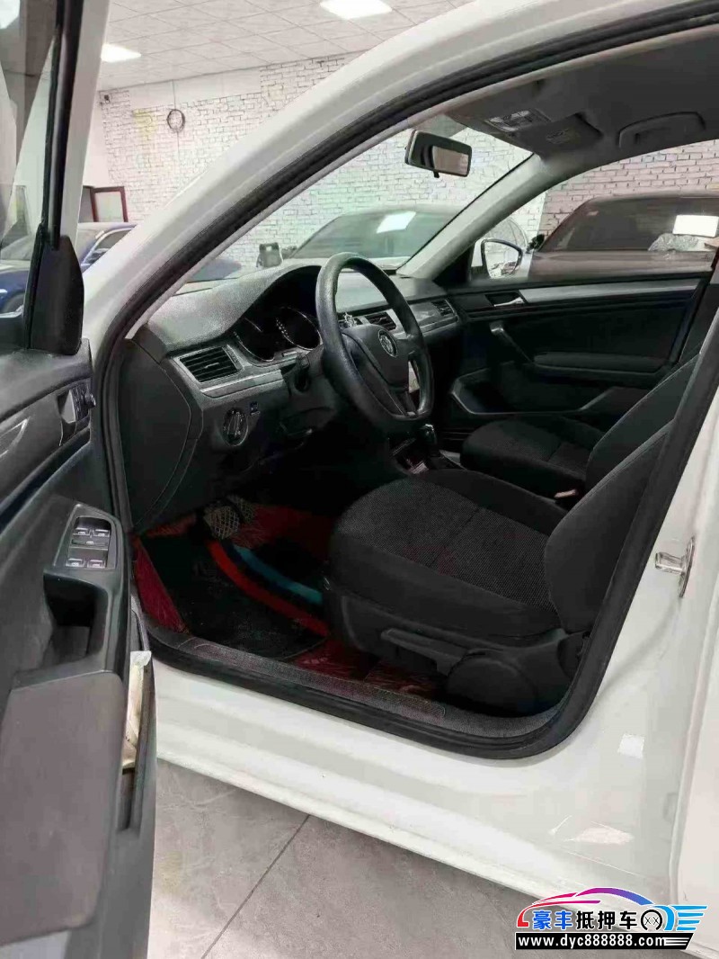 20年大众宝来轿车抵押车出售