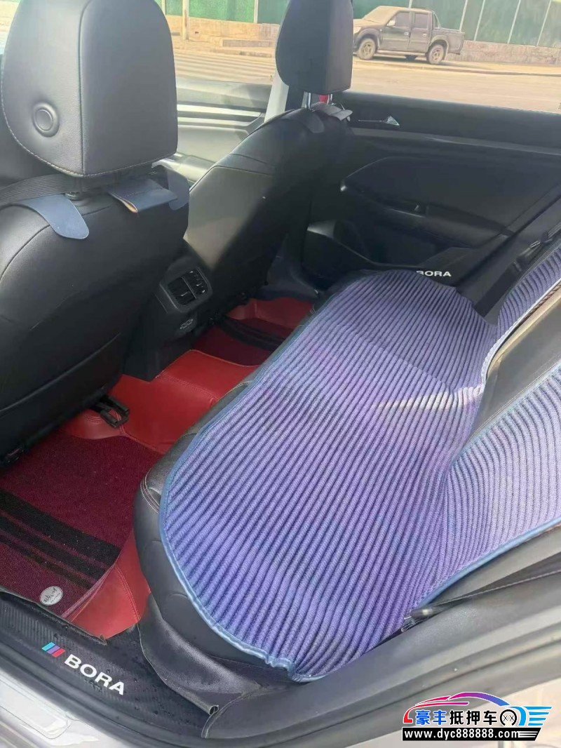 20年大众宝来轿车抵押车出售