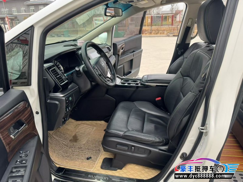 18年本田艾力绅轿车抵押车出售