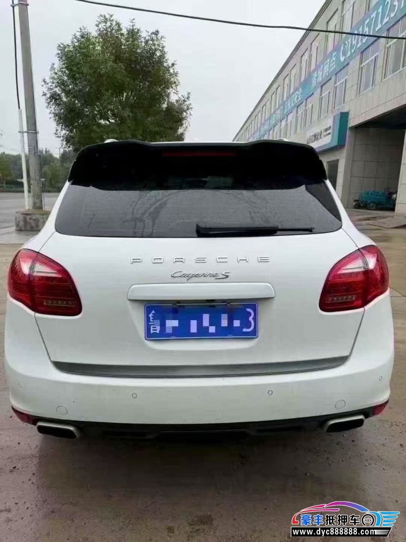 14年保时捷卡宴轿车抵押车出售