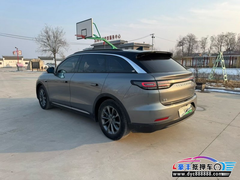 22年零跑C11轿车抵押车出售