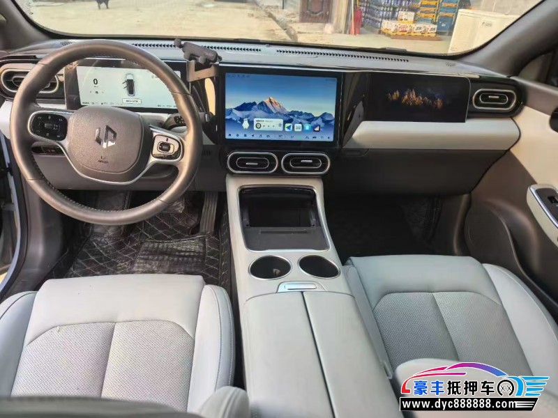 24年零跑c01轿车抵押车出售