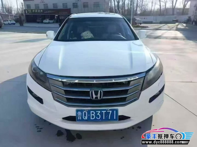 13年本田歌诗图轿车抵押车出售