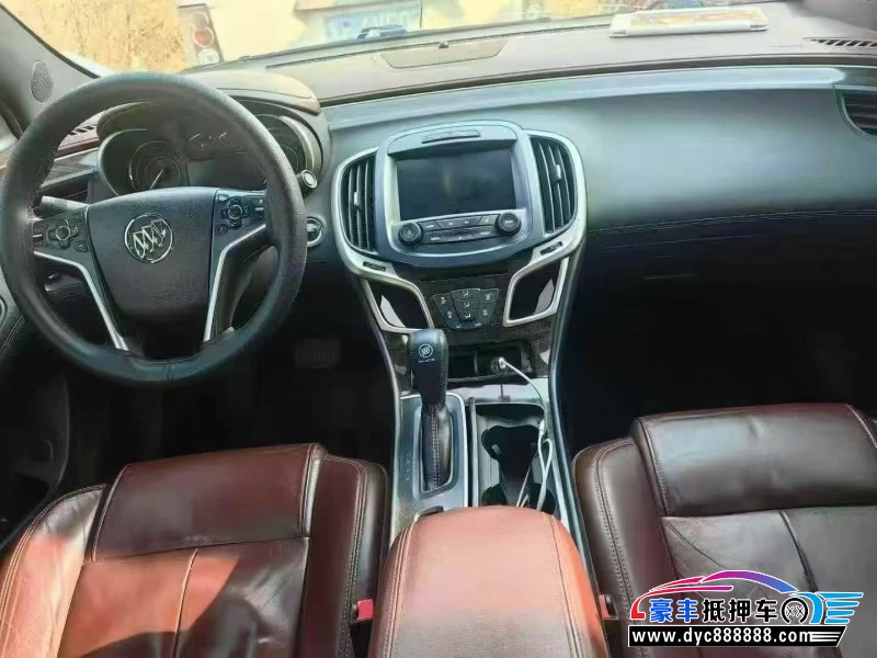 15年别克君越轿车抵押车出售