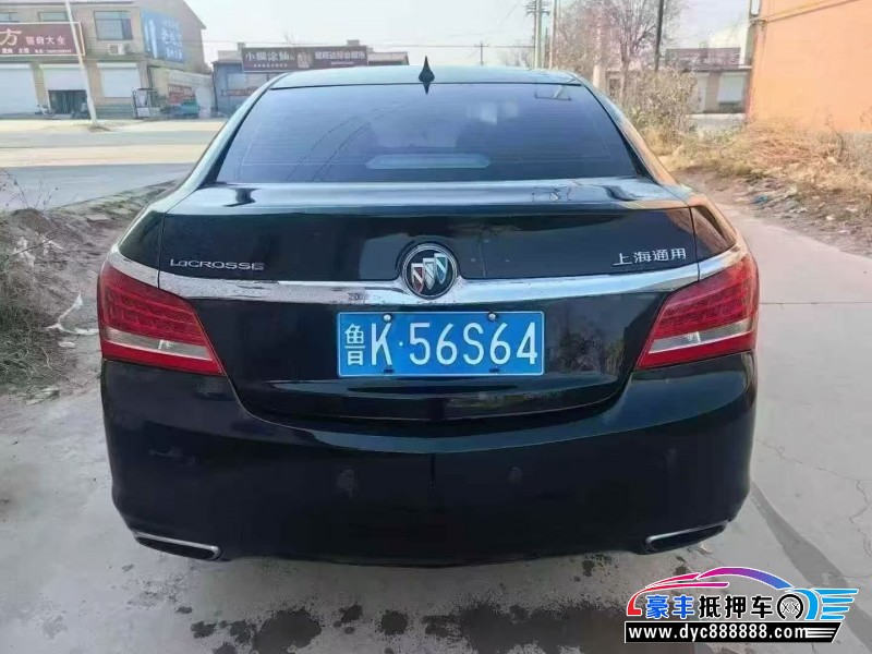 15年别克君越轿车抵押车出售