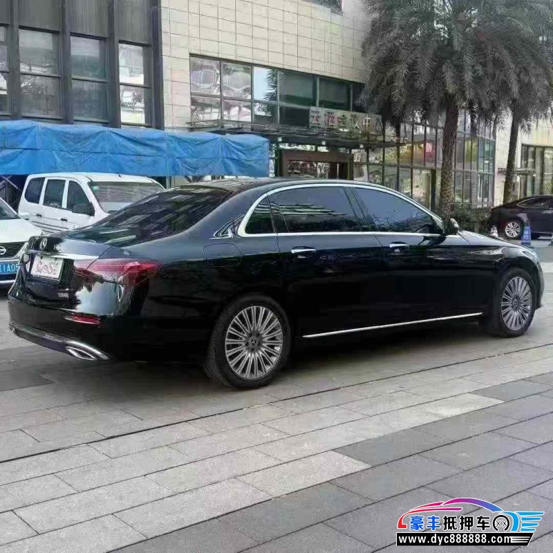 22年奔驰E轿车抵押车出售