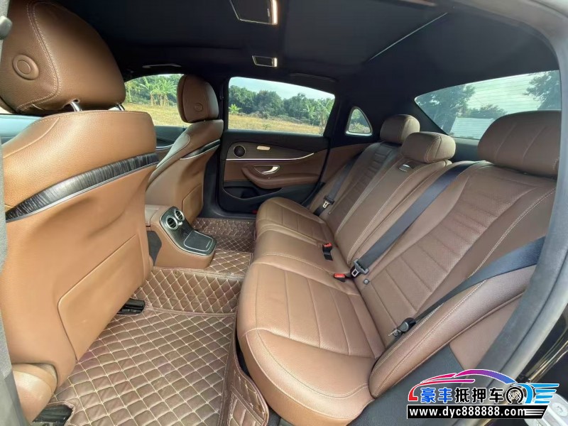 23年奔驰E轿车抵押车出售