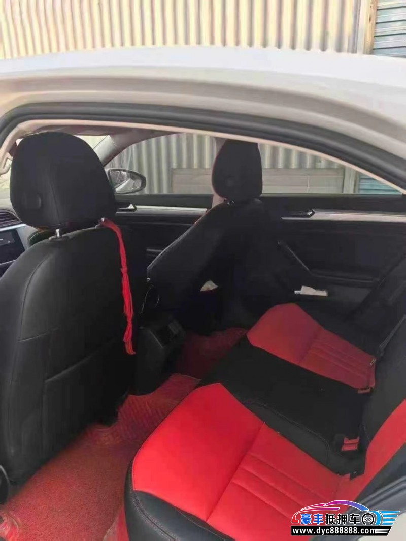 21年大众凌渡轿车抵押车出售