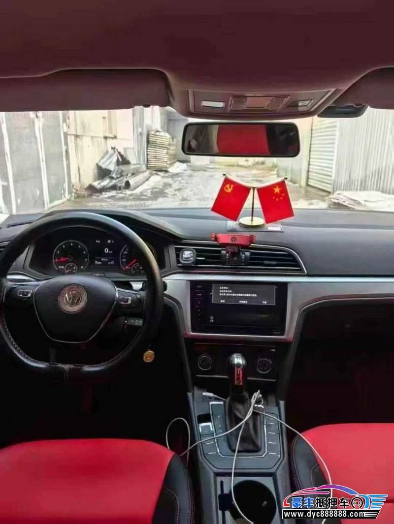 21年大众凌渡轿车抵押车出售