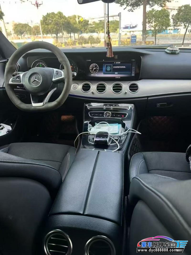 18年奔驰E轿车抵押车出售