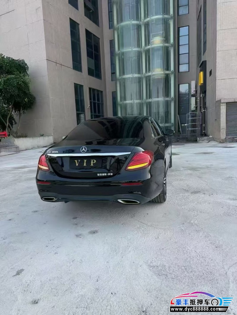 18年奔驰E轿车抵押车出售