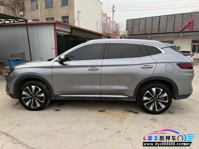 25年比亚迪宋轿车抵押车出售