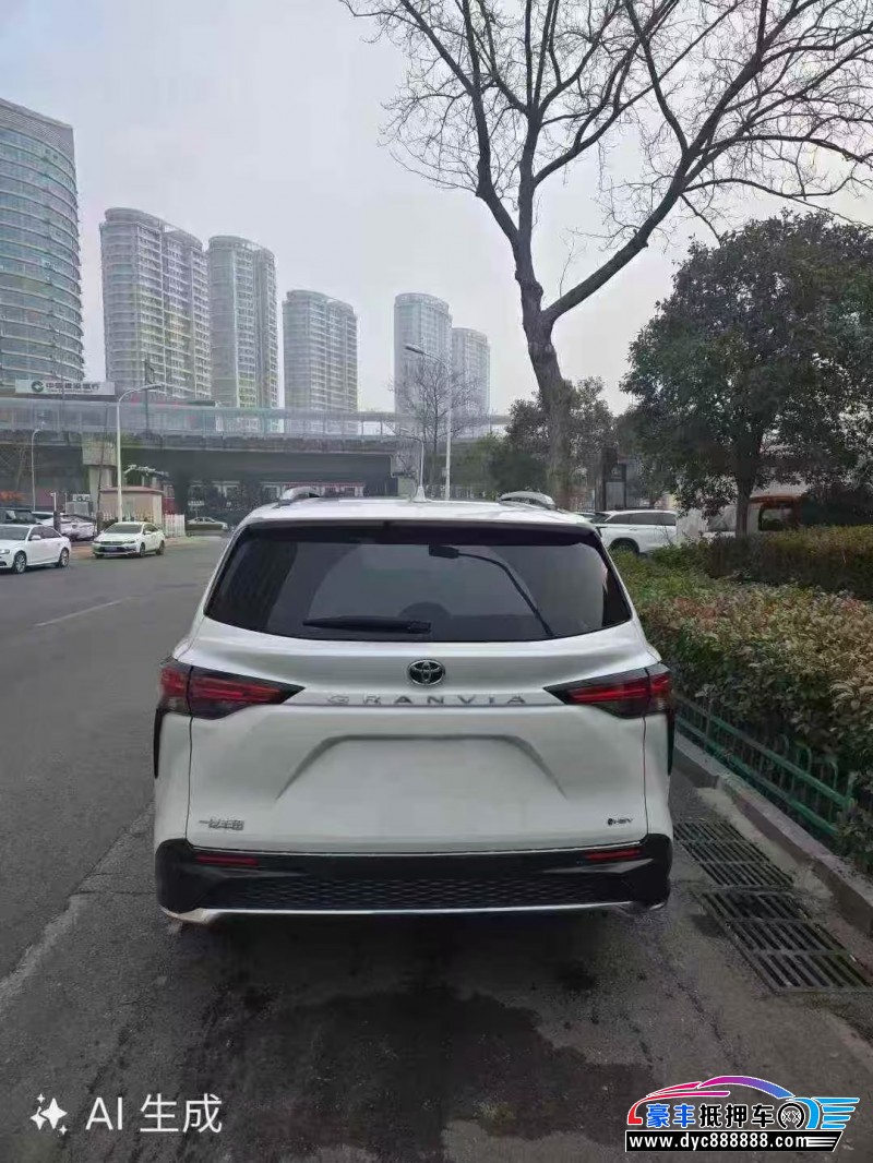 24年丰田格瑞维亚轿车抵押车出售