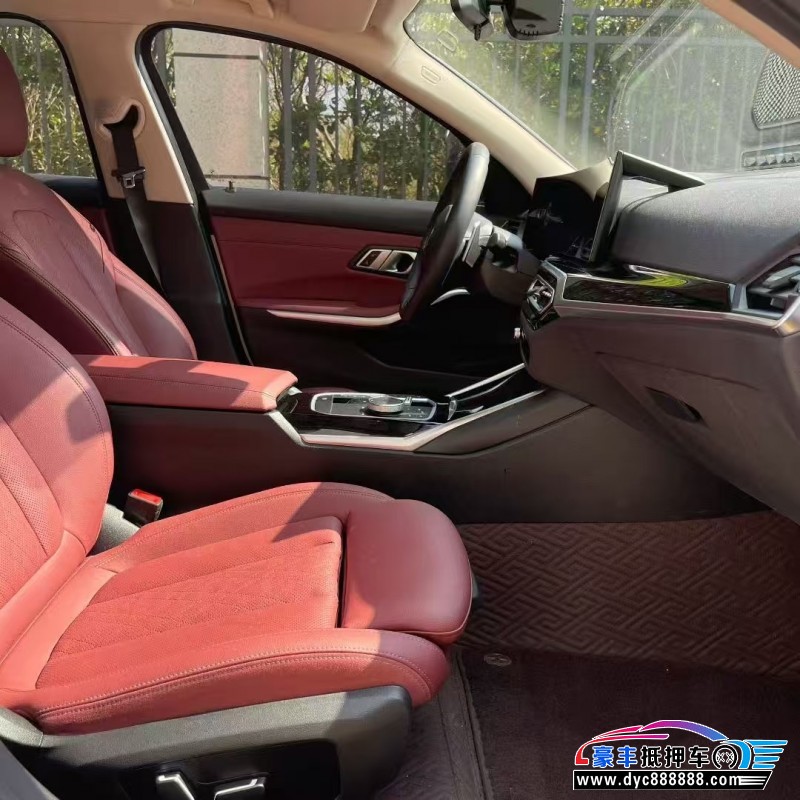 24年宝马3系轿车抵押车出售