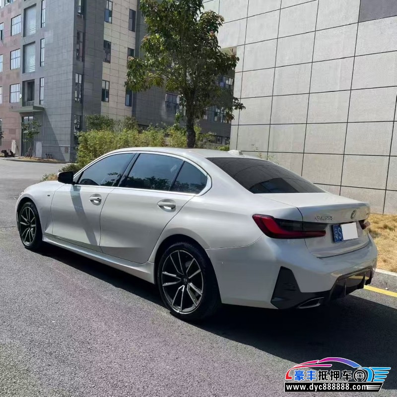 24年宝马3系轿车抵押车出售