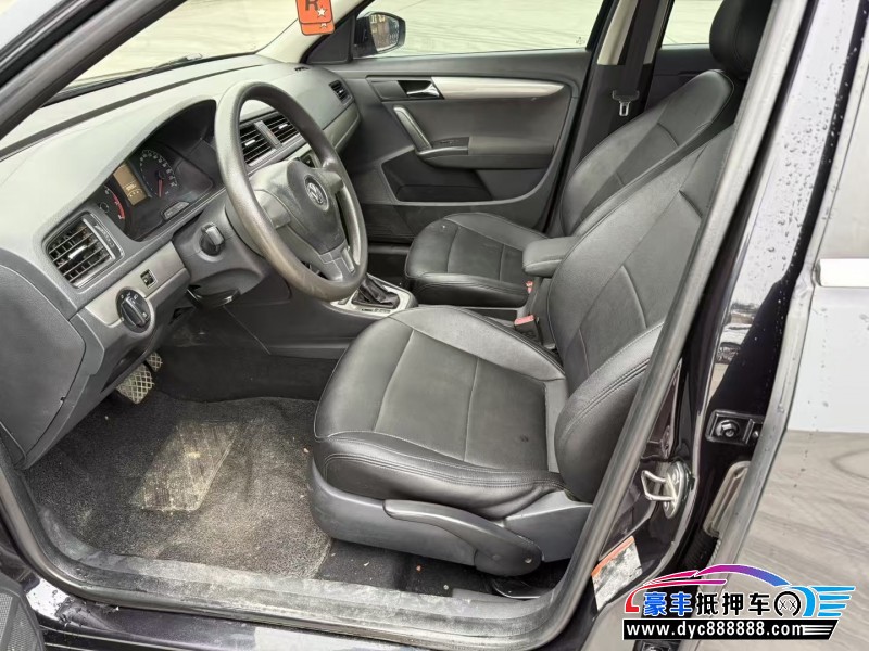 14年大众朗逸轿车抵押车出售