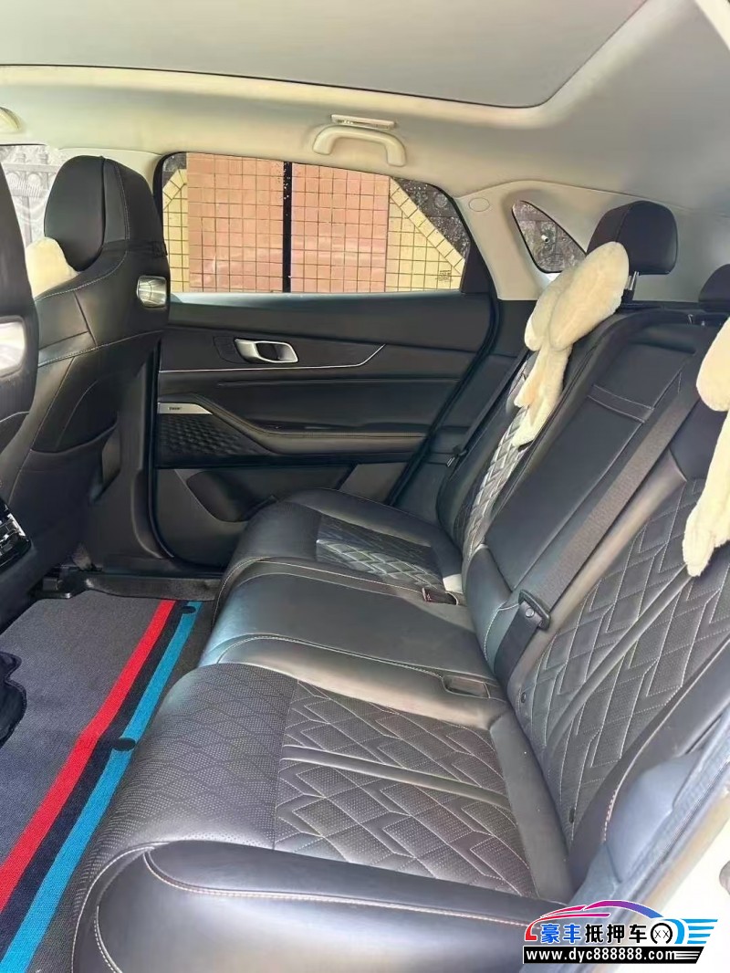 21年长安长安UNI轿车抵押车出售