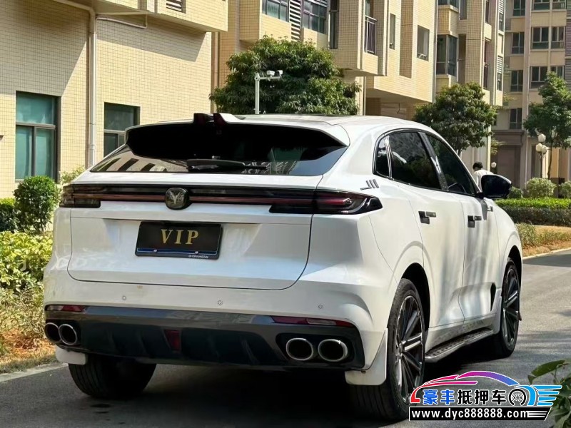 21年长安长安UNI轿车抵押车出售