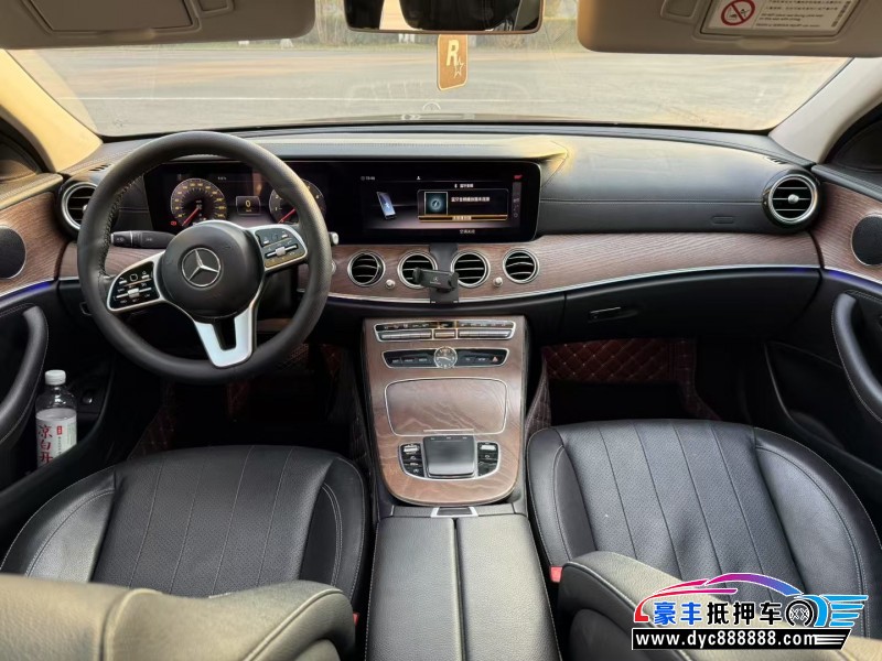 19年奔驰E轿车抵押车出售