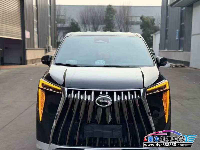 抵押车出售24年传祺M8轿车