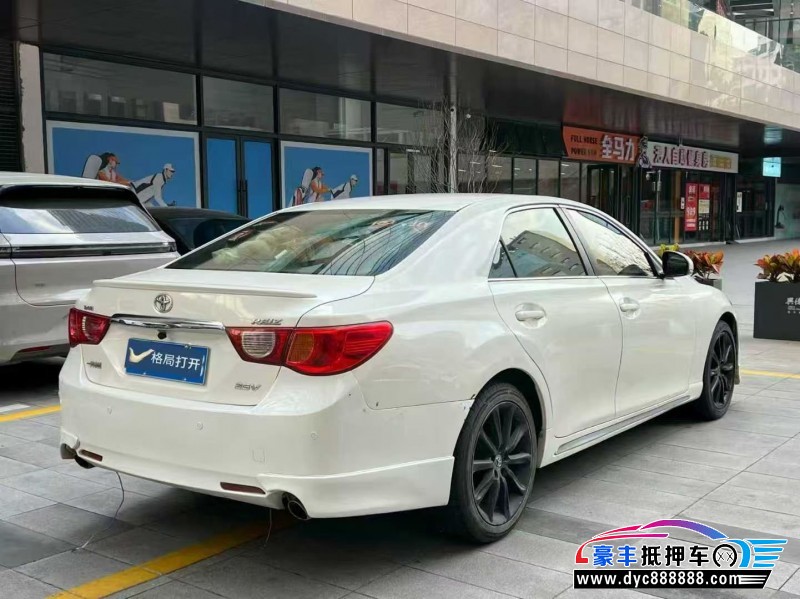 13年丰田锐志轿车抵押车出售