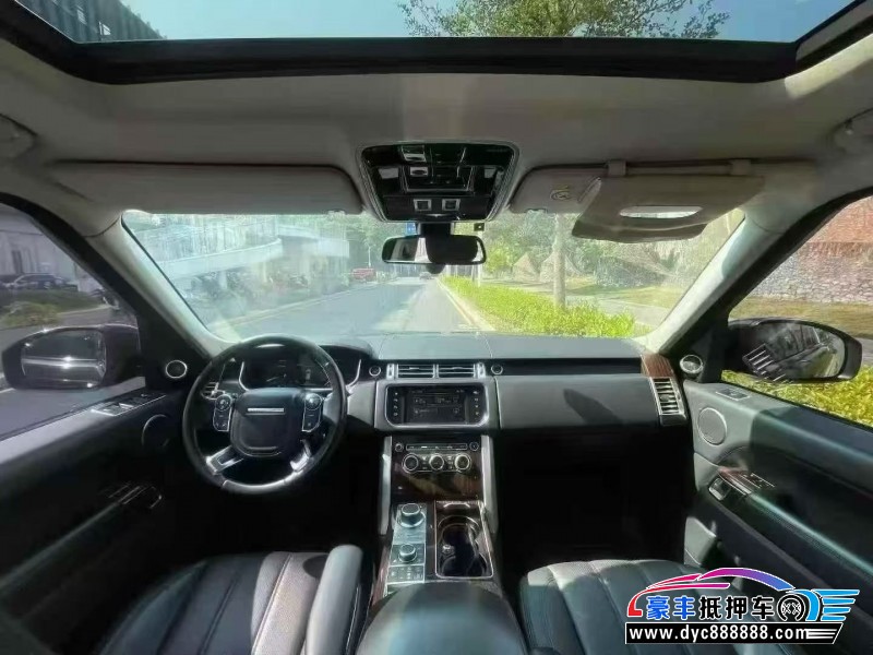 16年路虎揽胜行政轿车抵押车出售
