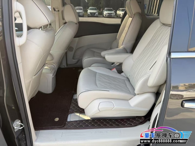 21年别克GL8轿车抵押车出售