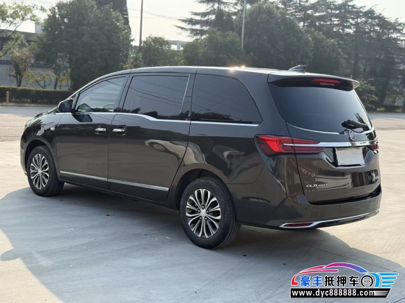 21年别克GL8轿车抵押车出售