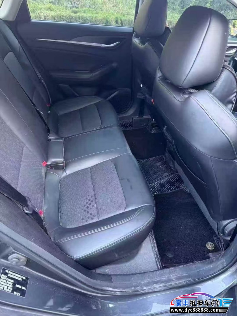 23年长安逸动轿车抵押车出售