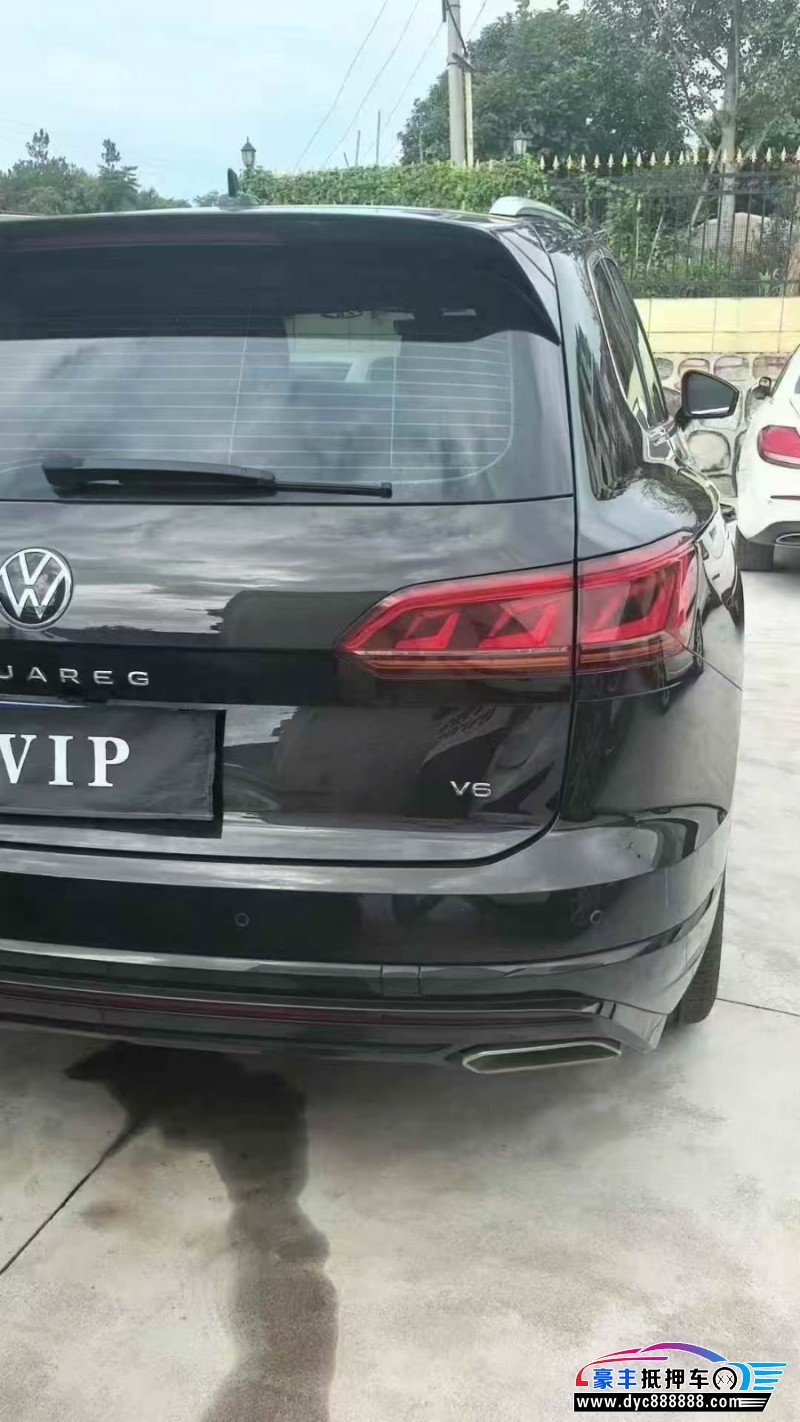 22年大众途锐轿车抵押车出售