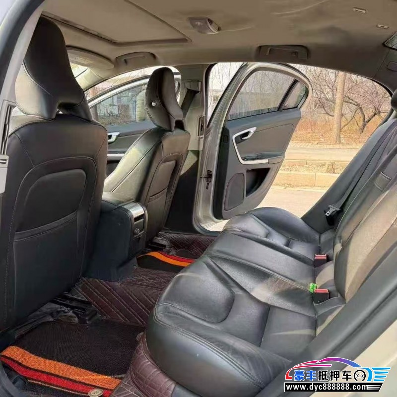 20年沃尔沃S60轿车抵押车出售